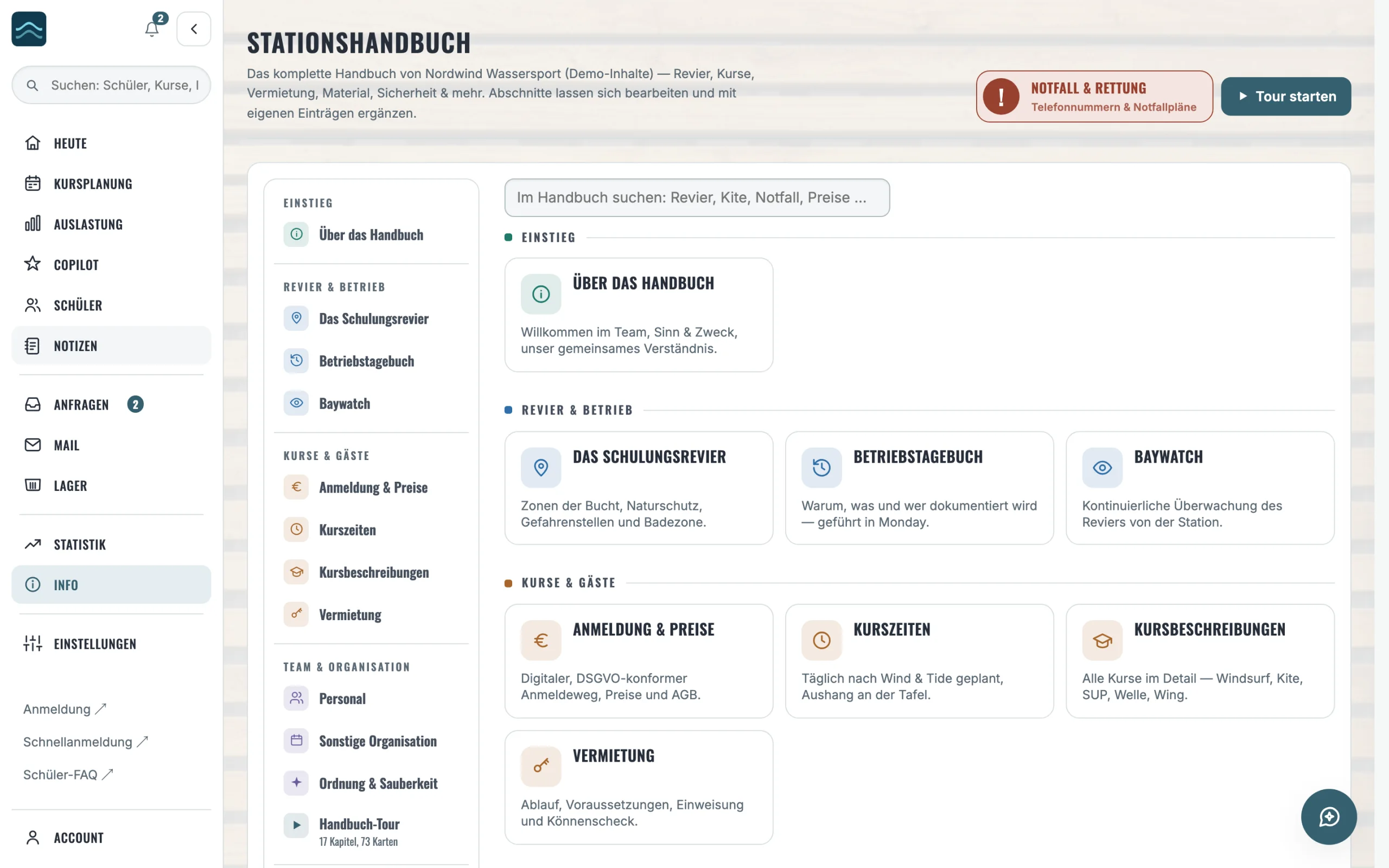 Stationshandbuch im Dashboard mit Suchfeld und Kapiteln